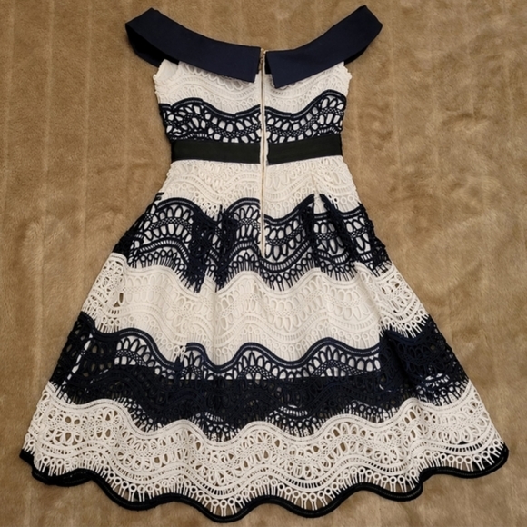 Self-Portrait Off-the-Shoulder Wave Guipure Short Dress - Picture 6 of 12